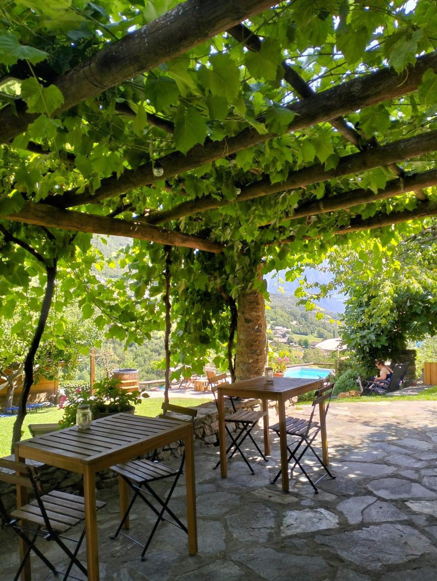 La Fattoria Di Roven Villa Gignod ภายนอก รูปภาพ
